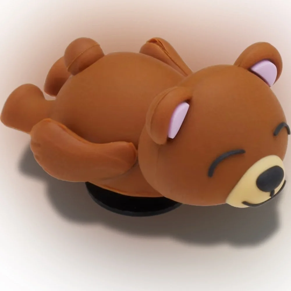 CROCS 3D brown bear on a tummy jibbitz
